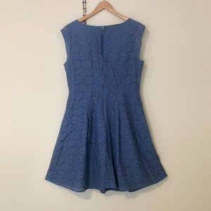 The limited periwinkle Sz:10 lace dress
